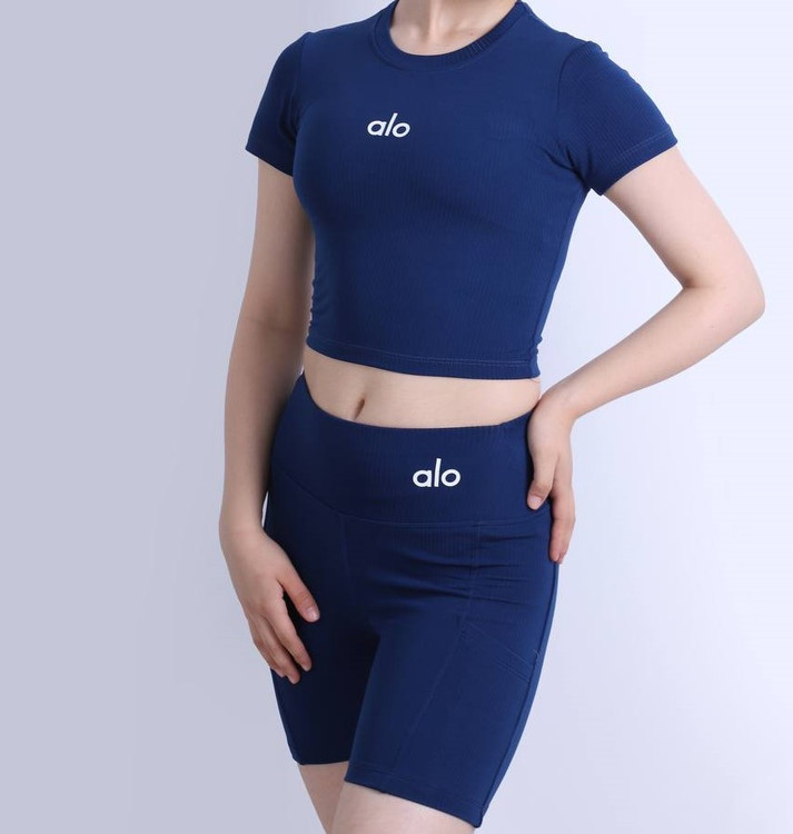 ست کراپ شورتک زنانه کارول